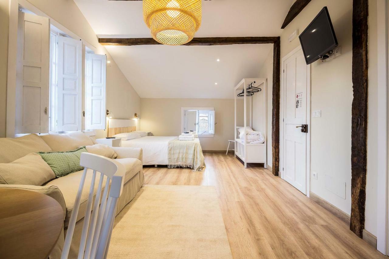 Hostal Lierganes Fluviarium Rooms Εξωτερικό φωτογραφία